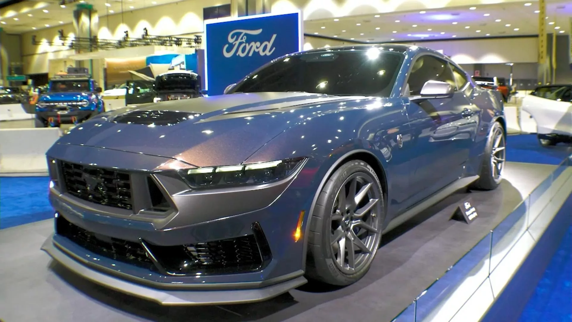 Mustang Dark Horse